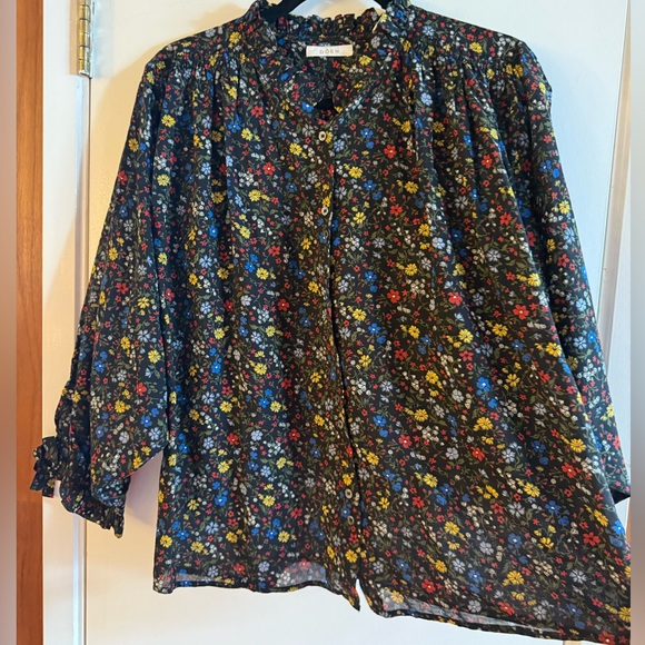 Doen Rose Top in Dusk Lily of the Valley Floral - Picture 11 of 11